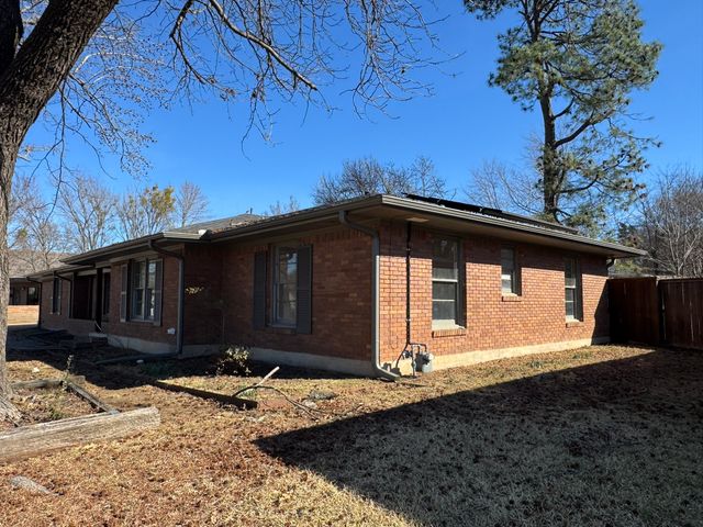 55 SE 31st Street, Paris, TX 75460