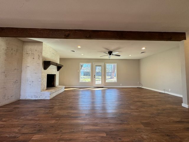 55 SE 31st Street, Paris, TX 75460