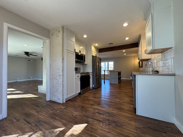 55 SE 31st Street, Paris, TX 75460