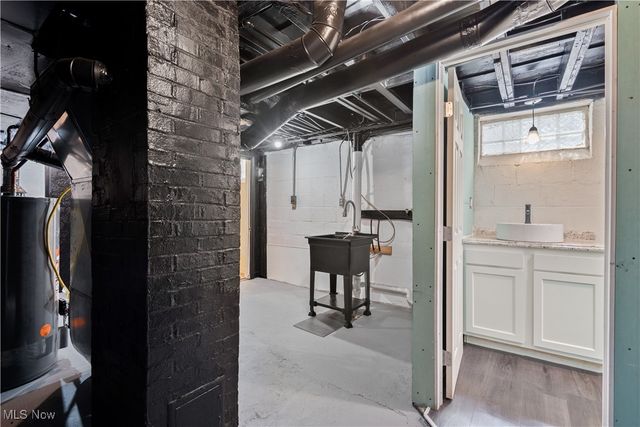 4329 W 131st Street, Cleveland, OH 44135