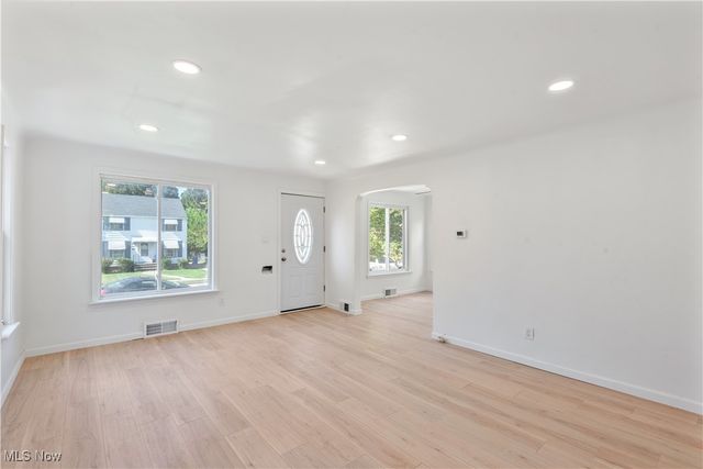 4329 W 131st Street, Cleveland, OH 44135