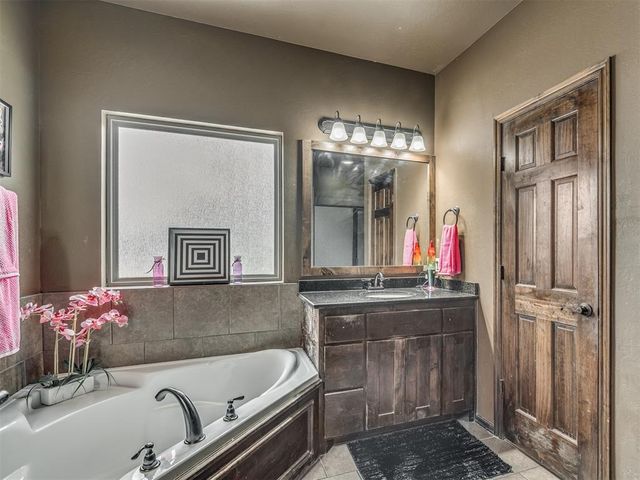 22422 Flying Hawk Trail, Luther, OK 73054