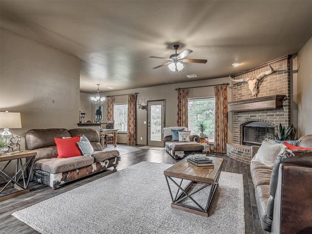 22422 Flying Hawk Trail, Luther, OK 73054