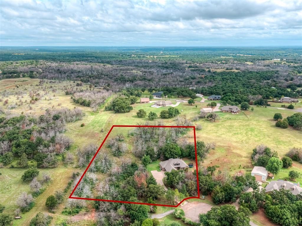 22422 Flying Hawk Trail, Luther, OK 73054