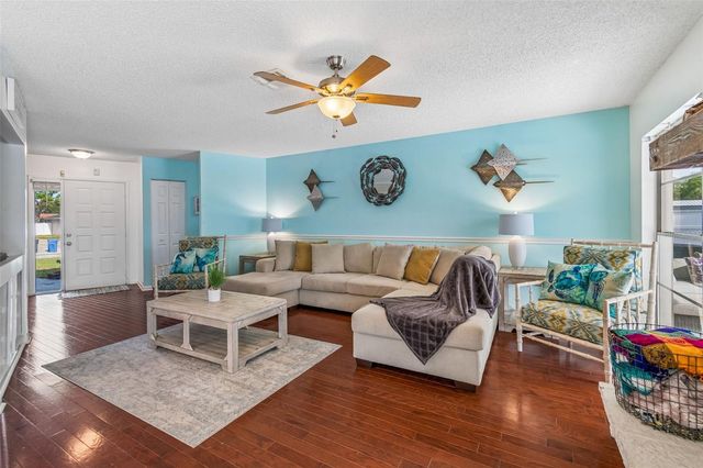 3708 SAND PEBBLE DRIVE, Valrico, FL 33596