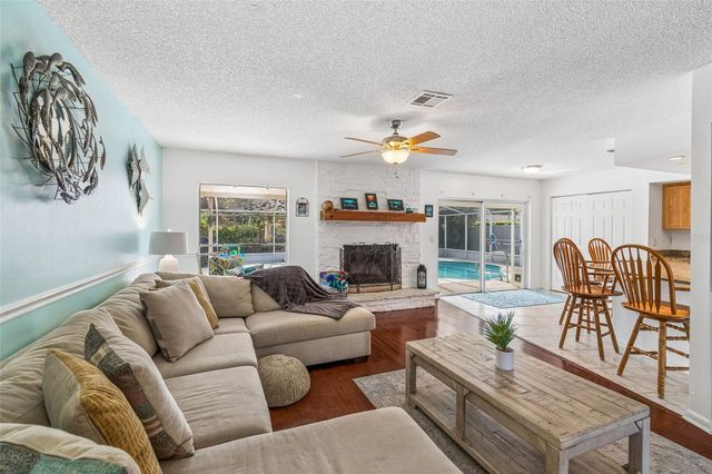3708 SAND PEBBLE DRIVE, Valrico, FL 33596