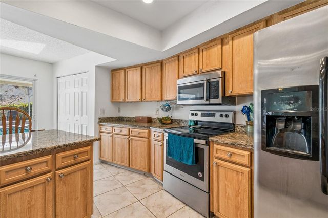 3708 SAND PEBBLE DRIVE, Valrico, FL 33596