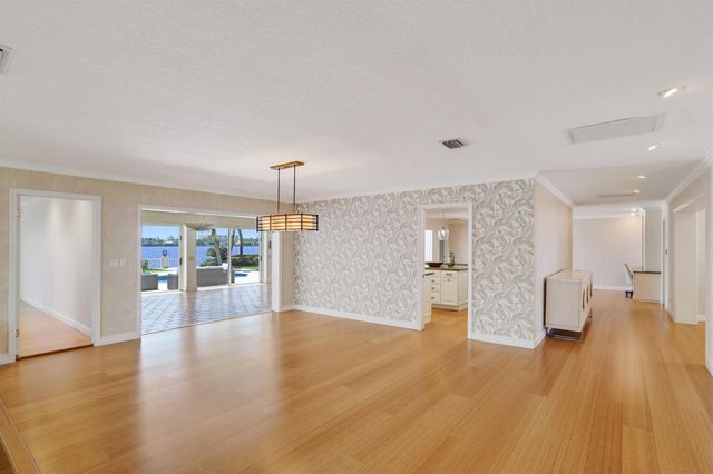 2204 Notre Dame Drive, Lake Worth Beach, FL 33460