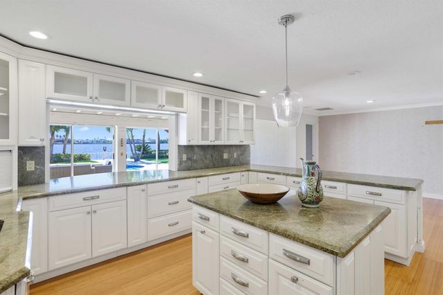 2204 Notre Dame Drive, Lake Worth Beach, FL 33460