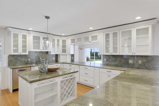 2204 Notre Dame Drive, Lake Worth Beach, FL 33460