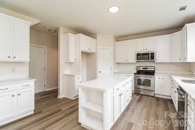 9039 Goldfields Drive, Charlotte, NC 28227