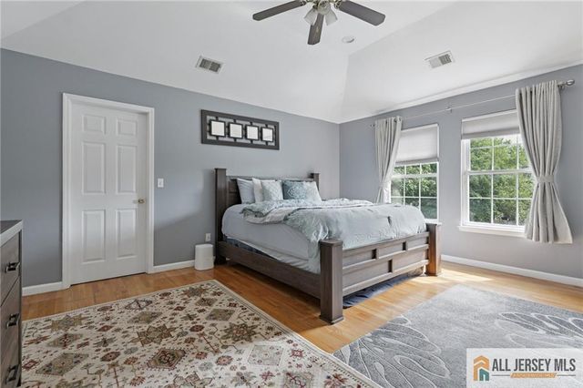 32 Franklin Street, Piscataway, NJ 08854