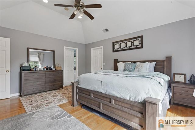 32 Franklin Street, Piscataway, NJ 08854