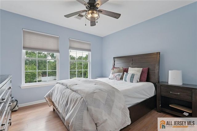 32 Franklin Street, Piscataway, NJ 08854