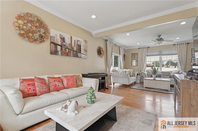 32 Franklin Street, Piscataway, NJ 08854