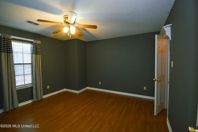 7958 S Chesterfield Drive, Southaven, MS 38671