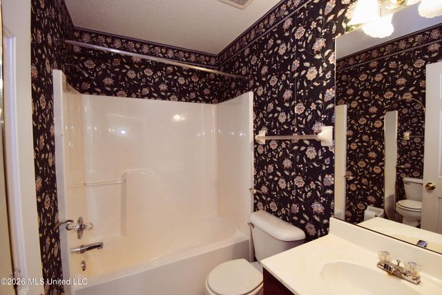 7958 S Chesterfield Drive, Southaven, MS 38671