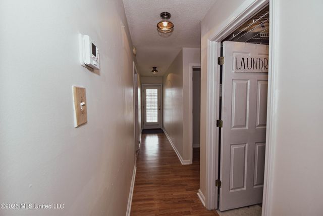 7958 S Chesterfield Drive, Southaven, MS 38671