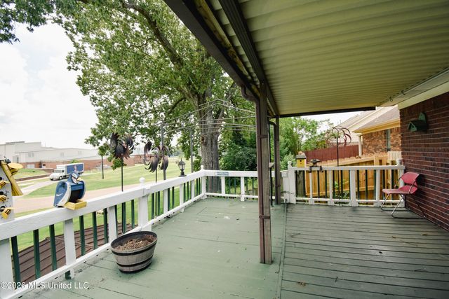 7958 S Chesterfield Drive, Southaven, MS 38671