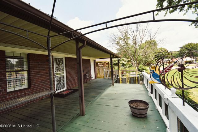 7958 S Chesterfield Drive, Southaven, MS 38671