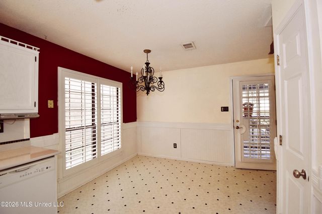 7958 S Chesterfield Drive, Southaven, MS 38671