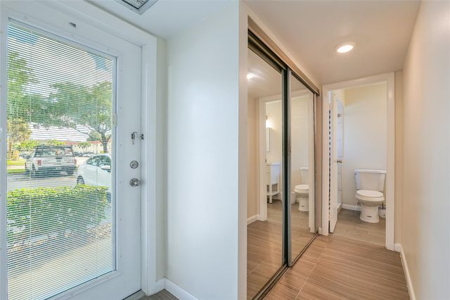 3431 NW 50th Ave 106, Lauderdale Lakes, FL 33319