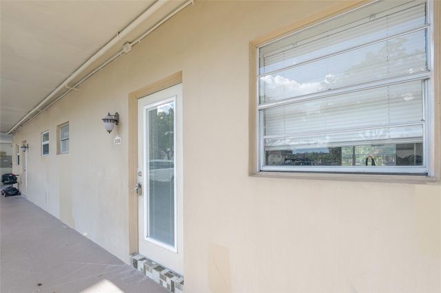 3431 NW 50th Ave 106, Lauderdale Lakes, FL 33319