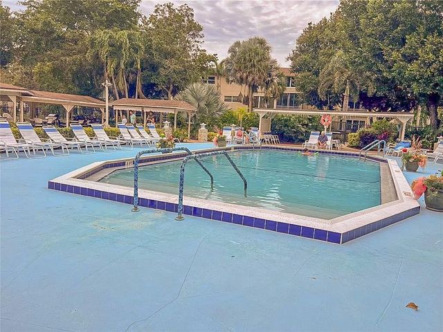 3431 NW 50th Ave 106, Lauderdale Lakes, FL 33319