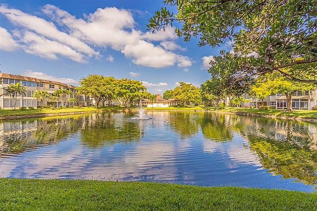 3431 NW 50th Ave 106, Lauderdale Lakes, FL 33319