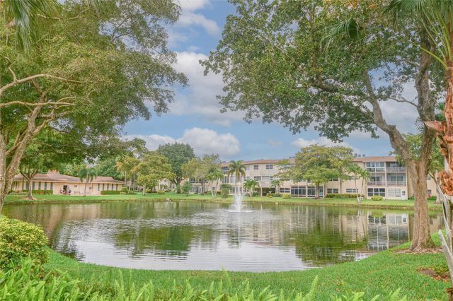 3431 NW 50th Ave 106, Lauderdale Lakes, FL 33319