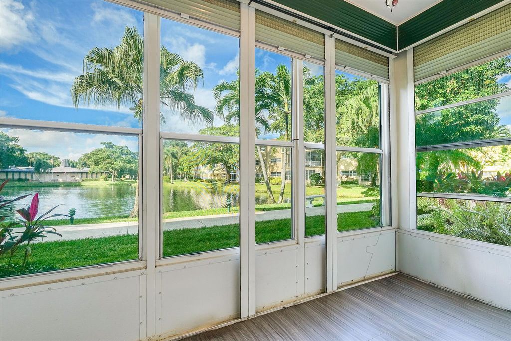 3431 NW 50th Ave 106, Lauderdale Lakes, FL 33319