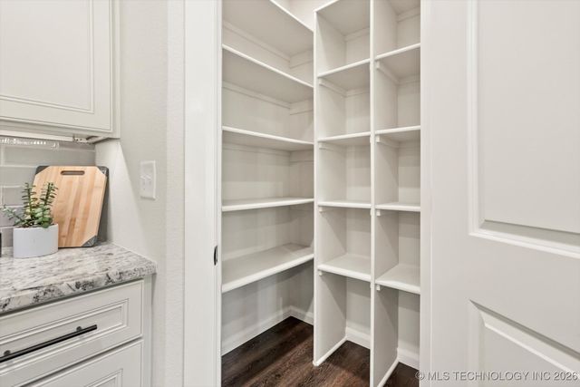 339 W Hickory Street, Coweta, OK 74429