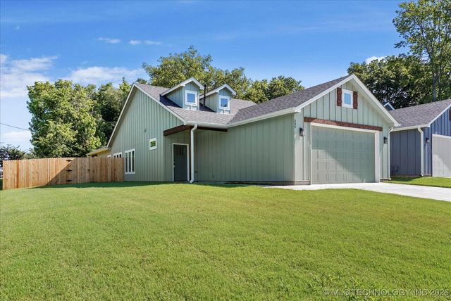 339 W Hickory Street, Coweta, OK 74429