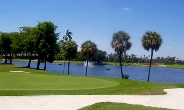 1000 E Saint Charles Place 519, Pembroke Pines, FL 33026