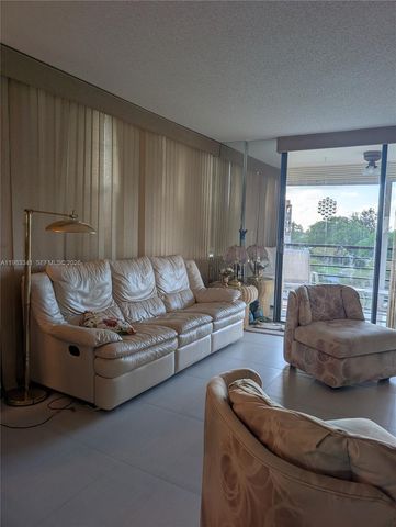 1000 E Saint Charles Place 519, Pembroke Pines, FL 33026