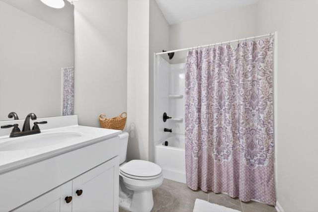 2113 Buford Town Drive, Buford, GA 30518