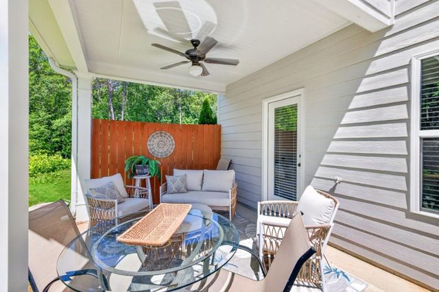 2113 Buford Town Drive, Buford, GA 30518