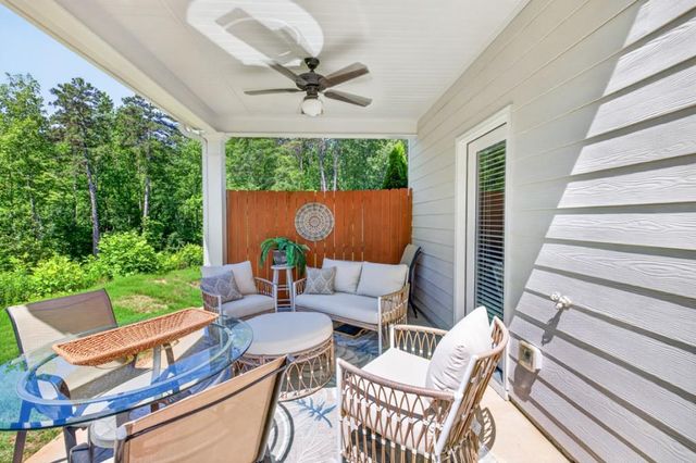 2113 Buford Town Drive, Buford, GA 30518