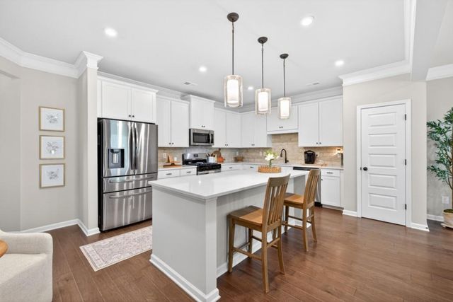 2113 Buford Town Drive, Buford, GA 30518