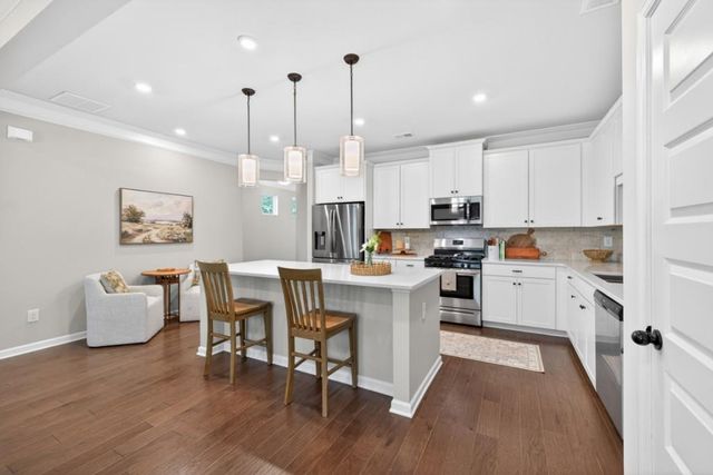 2113 Buford Town Drive, Buford, GA 30518