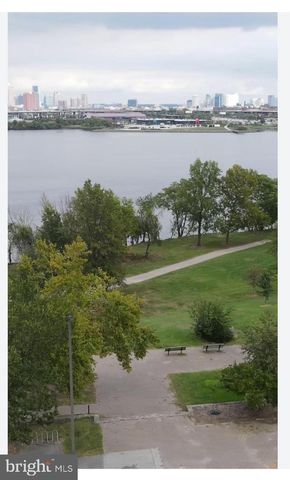 2831 ROUND RD, Baltimore, MD 21225