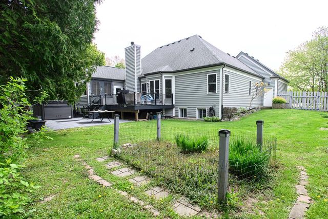 370 Smythe DRIVE, Williams Bay, WI 53191