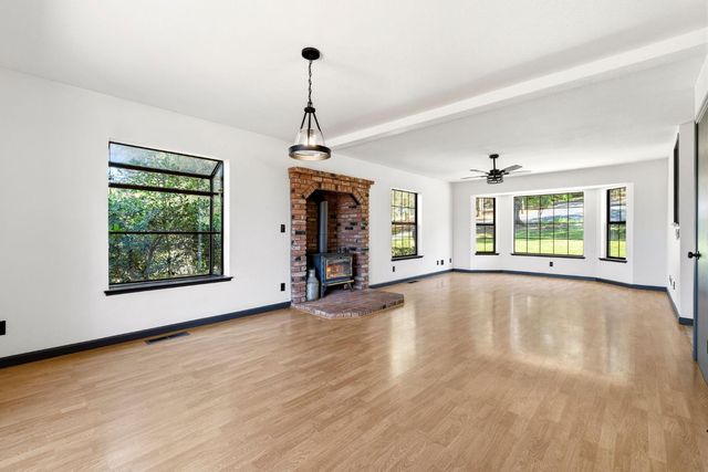 4620 Dry Creek, Rescue, CA 95672