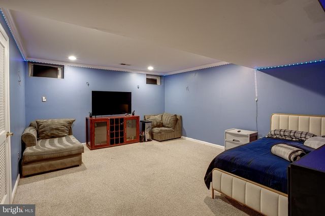 8 PEPPERMINT DR, Lumberton, NJ 08048