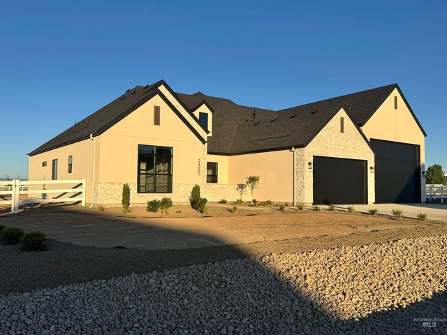 24860 Farm Dale Ave, Caldwell, ID 83607