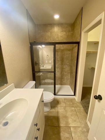 1047 N Leverett Avenue, Fayetteville, AR 72701