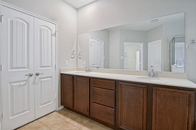 209 Riverdell Court, Lancaster, TX 75146