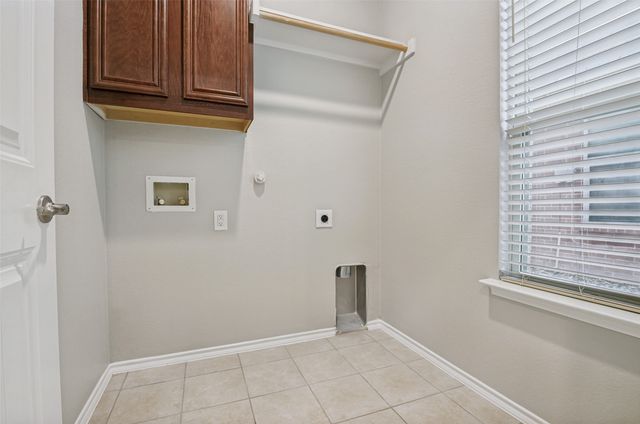 209 Riverdell Court, Lancaster, TX 75146