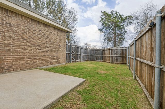 209 Riverdell Court, Lancaster, TX 75146