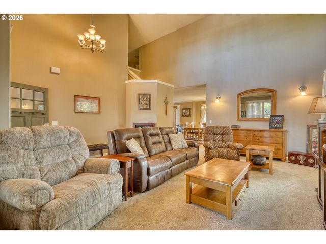 35140 ROBERTS Ln, St Helens, OR 97051